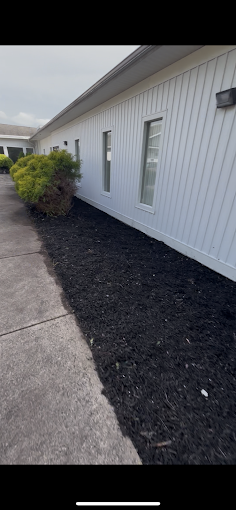 Commercial mulching and landscaping project in the Pocono Mountains