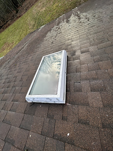Roof and skylight repair and maintenance in Stroudsburg PA